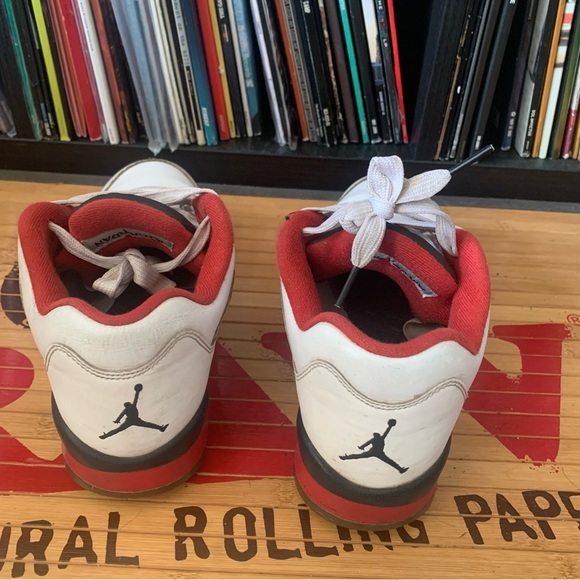 2016 Jordan retro 5 low “Fire Red” 7Y - Picture 6 of 6